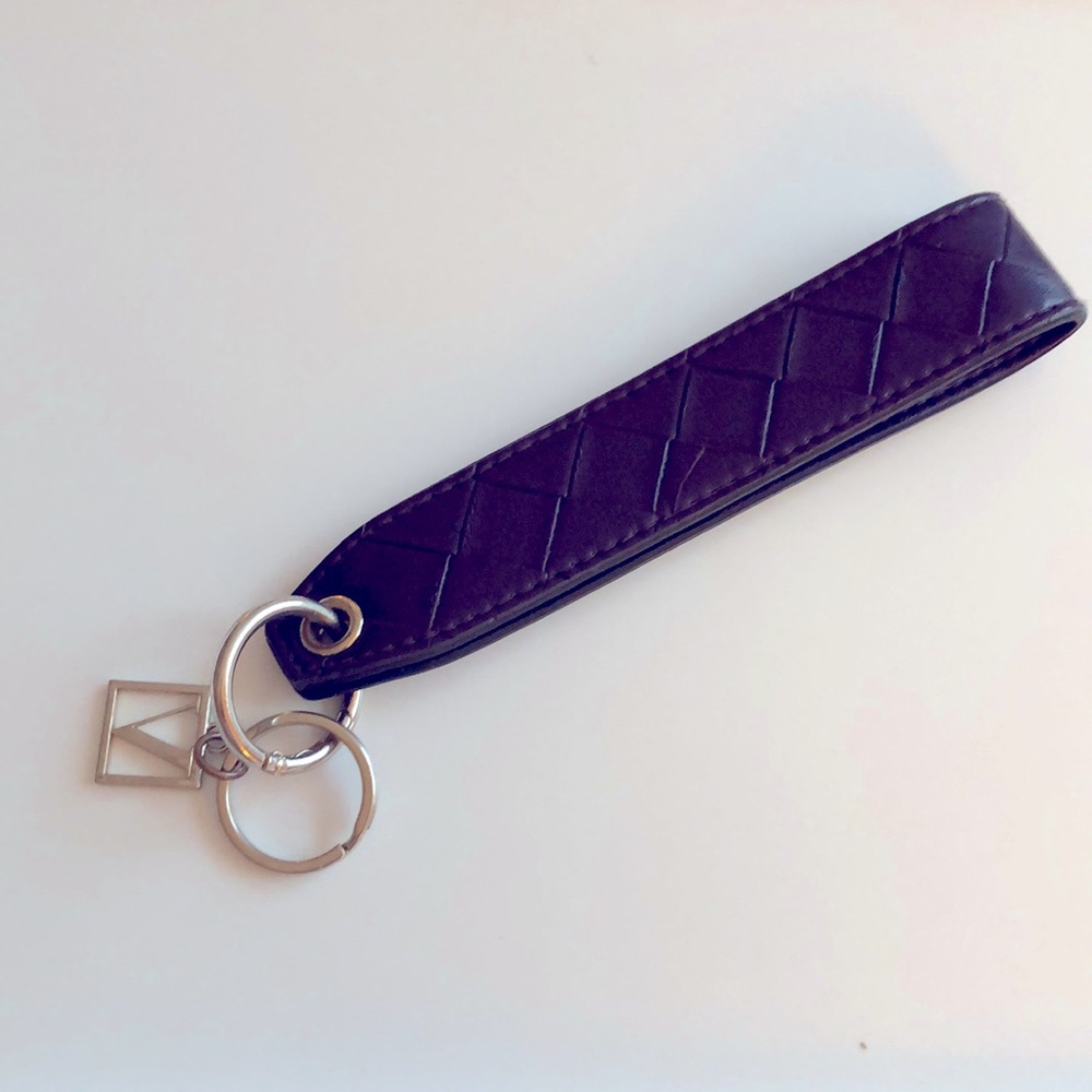 Victoria Secret Aubergine Leather Key holder Fob Aubergine with V monogram